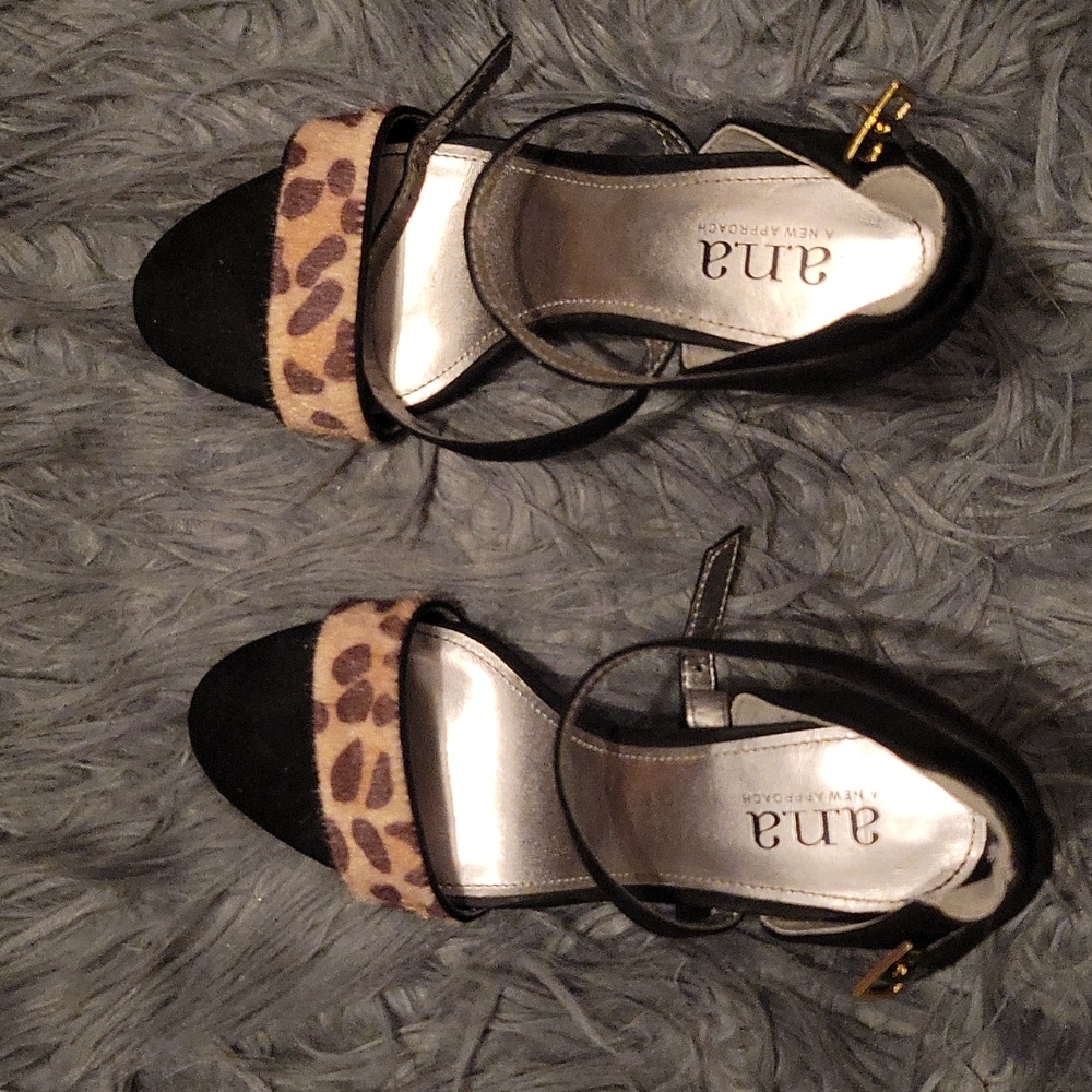 Pumps worn once